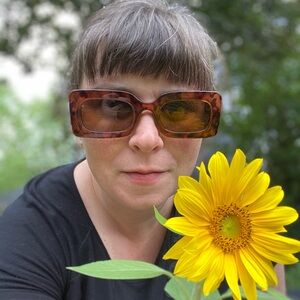 Meet your Posher, Casey